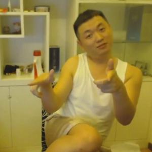 黄色大片跟刘亦菲操逼
